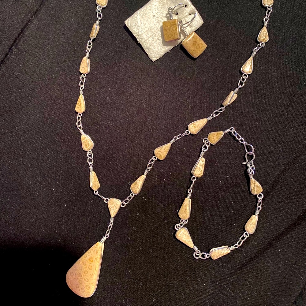 Nude Stoned Necklace, Bracelet & Earrings
